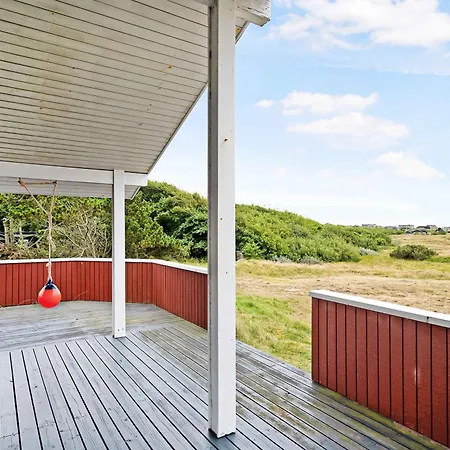 House On Near The Sea Fano