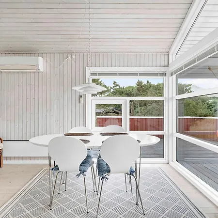 House On Near The Sea *